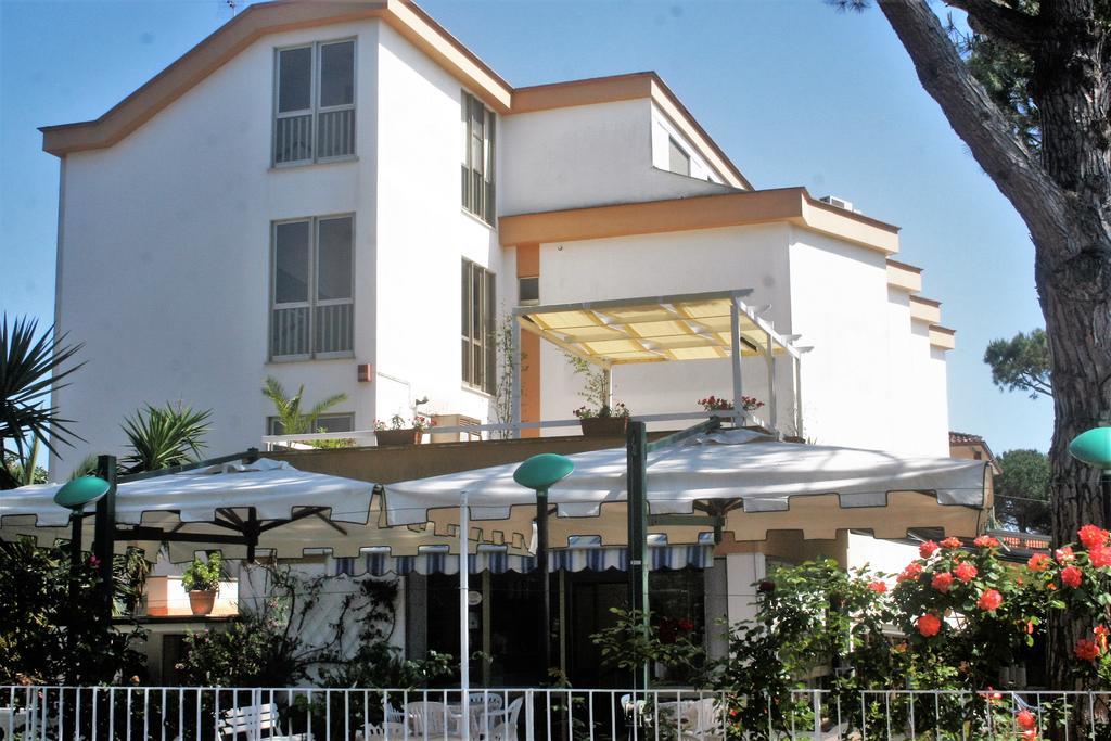 Hotel Anna Terracina Eksteriør billede