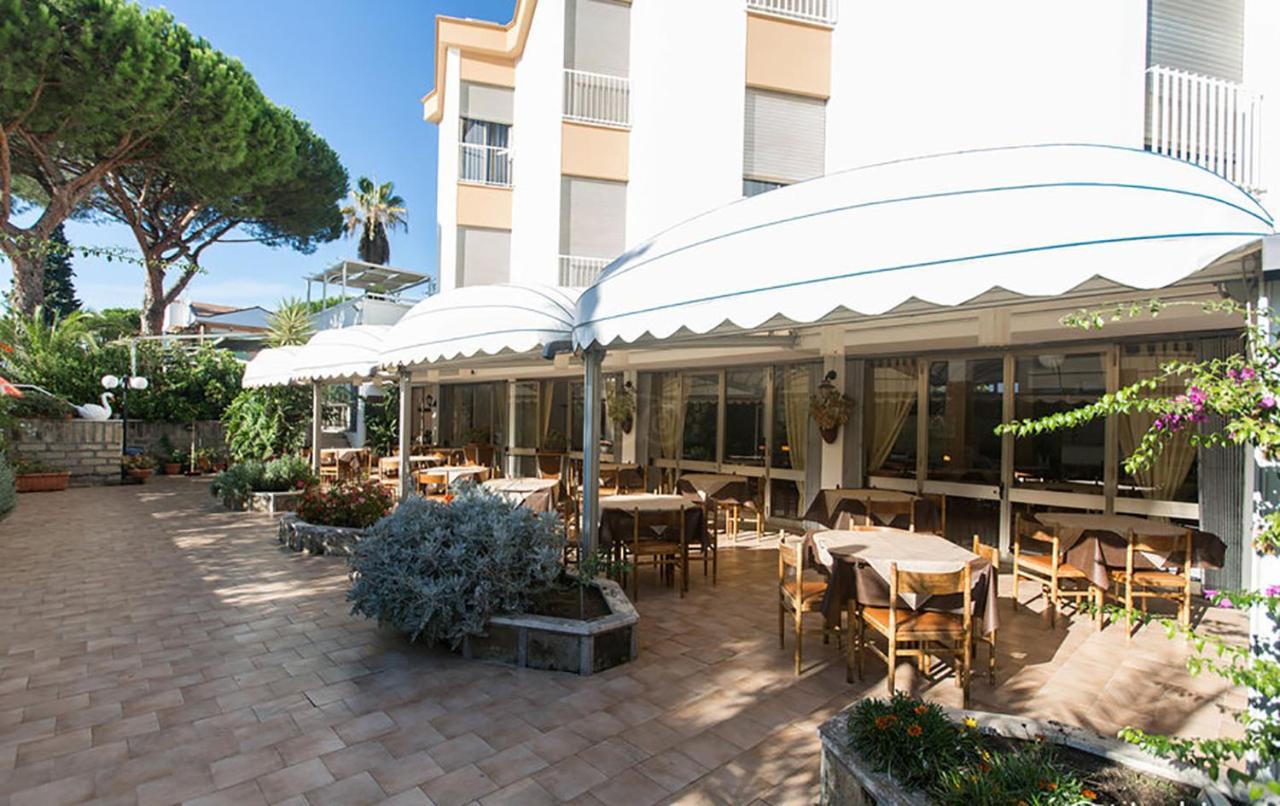 Hotel Anna Terracina Eksteriør billede