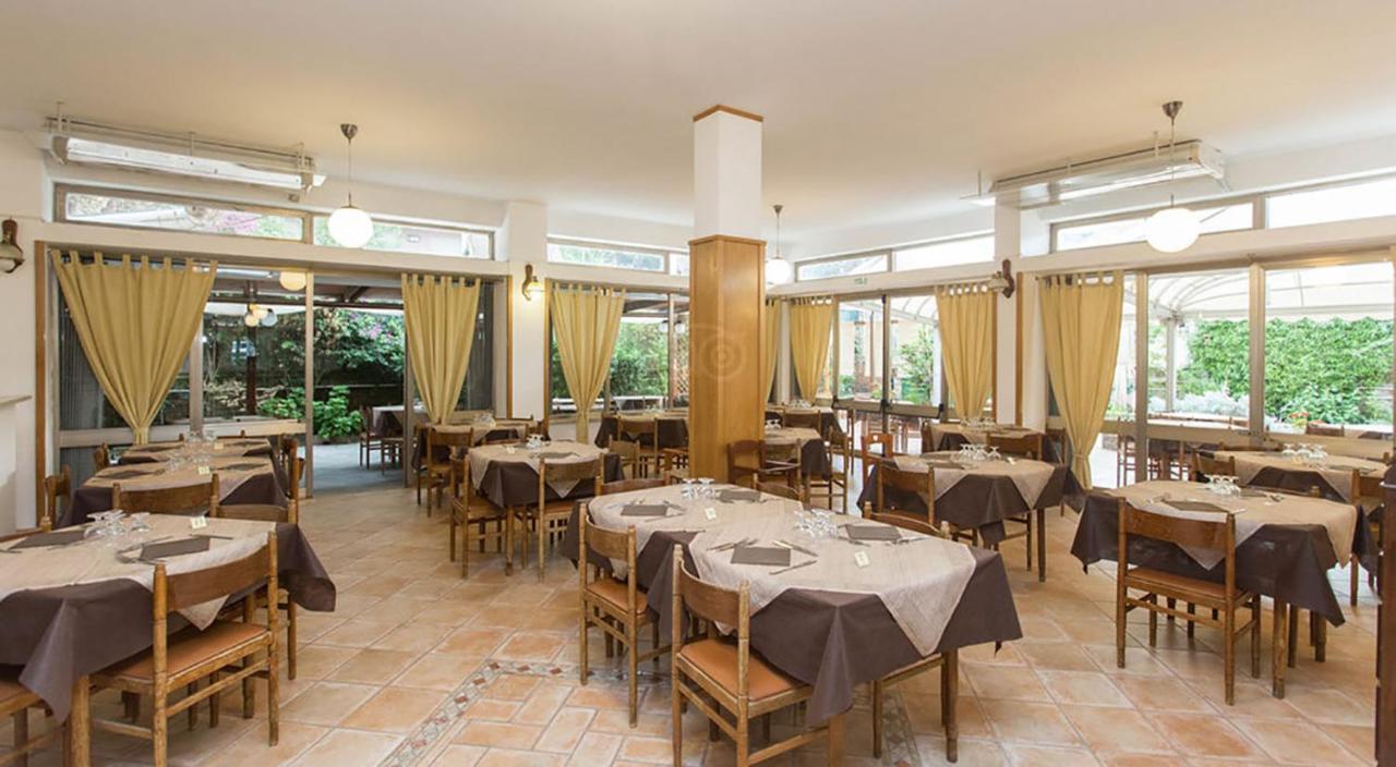 Hotel Anna Terracina Eksteriør billede